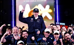 Verstappen sempre più impressionante: raggiunge Nelson Piquet in una statistica assurda - Verstappen sempre più impressionante: raggiunge Nelson Piquet in una statistica assurda