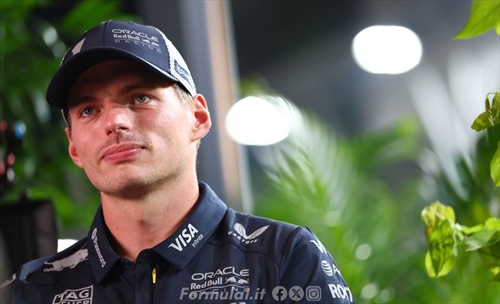 Verstappen: «Serve più passo per vincere a Singapore»