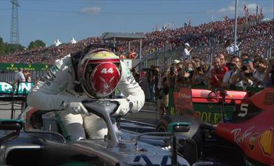 Verstappen si arrende, Hamilton vince in Ungheria - Verstappen si arrende, Hamilton vince in Ungheria