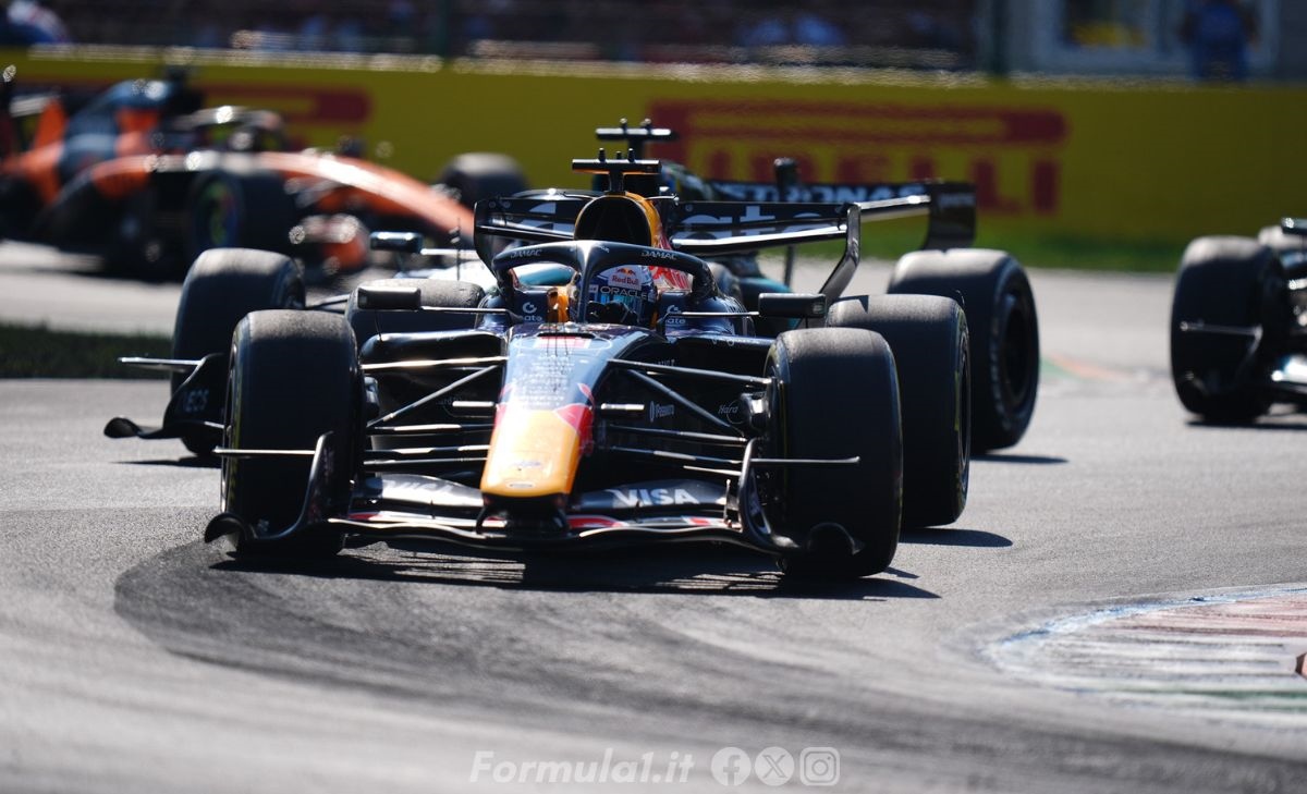 Verstappen sorride: «Bello tornare sul podio, la vittoria non era fattibile»