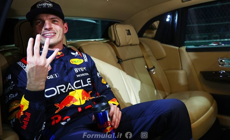 Verstappen sorride: «Ho vinto senza la macchina più forte» Verstappen sorride: «Ho vinto senza la macchina più forte»