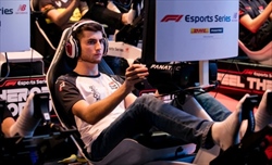 Verstappen, tra Twitch e gare virtuali: «Non è un gioco» - Verstappen, tra Twitch e gare virtuali: «Non è un gioco»