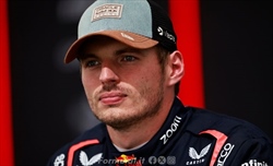 Verstappen: «Una gara difficile. La lotta con Norris? No comment»