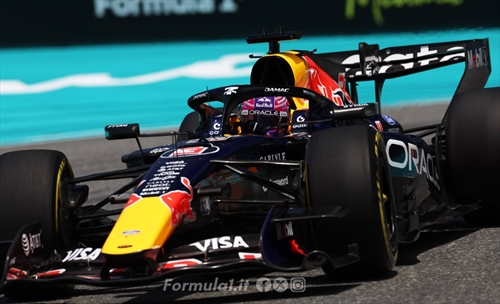 Verstappen vede la luce in fondo al tunnel: «Essere in prima fila è stupendo»