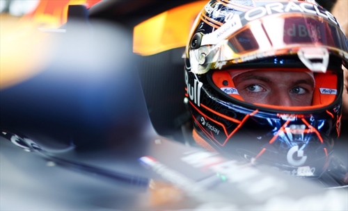 Verstappen: «Weekend complicato, ma in qualifica abbiamo fatto un passo avanti»