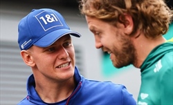 Vettel abbandona il briefing FIA e viene sanzionato. Il retroscena: «Molti volevano andarsene» - Vettel abbandona il briefing FIA e viene sanzionato. Il retroscena: «Molti volevano andarsene»