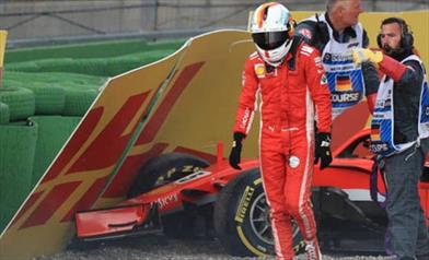 Vettel, arrabbiato e deluso, l'incidente? Colpa mia - Vettel, arrabbiato e deluso per l'incidente, è stata colpa mia