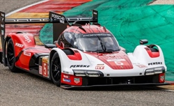 Vettel continua i test con Porsche. Obiettivo la 24h di Le Mans