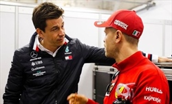 Vettel-Mercedes, la rivelazione: «Toto Wolff? Ci siamo parlati» - Vettel-Mercedes, la rivelazione: «Toto Wolff? Ci siamo parlati»