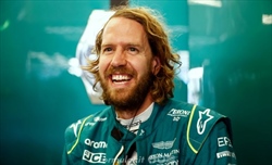 Vettel e il richiamo della F1: ritorna in pista al volante della RB7 - Vettel pronto a tornare al volante di una Formula 1 su un tracciato storico: i dettagli