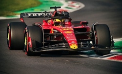 VIDEO - Fiorello scherza sulla Ferrari del 2024