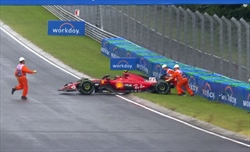 VIDEO - L'incidente di Sainz nelle FP1 del GP d'Ungheria