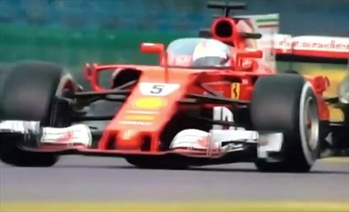 Video: la Ferrari SF70H in pista con lo shield - Video: la Ferrari SF70H in pista con lo shield