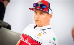 VIDEO Raikkonen, bellissimo gesto nei confronti di un cane chiuso in auto