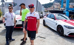 VIDEO - Raikkonen, bellissimo gesto nei confronti di un cane chiuso in auto - VIDEO Raikkonen, bellissimo gesto nei confronti di un cane chiuso in auto