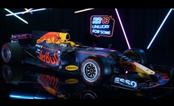 Video: Red Bull RB13 - Rompere la tradizione, rompere la superstizione - https://www.youtube.com/watch?v=alNbtYs8m_Y