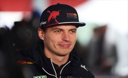 VIDEO - Verstappen correrà a Miami con un casco molto speciale