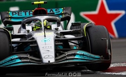 Villeneuve incredulo: «Succede questo da 50 anni... Mercedes guardi più tv e meno i propri pc»