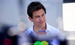 Villeneuve ne è sicuro, l'Italia sta per tornare in Formula 1: «Wolff vuole Antonelli» - Villeneuve ne è sicuro, l'Italia sta per tornare in Formula 1: «Wolff vuole Antonelli»