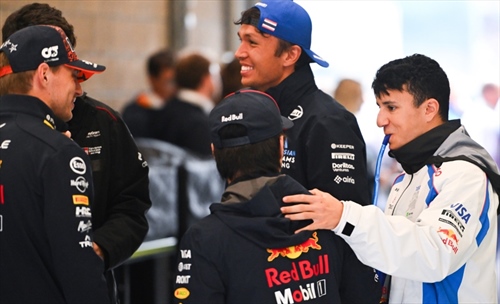 Villeneuve provoca: «Leclerc e Norris? Vorrei vederli accanto a Verstappen» - Villeneuve provoca: «Leclerc e Norris? Vorrei vederli accanto a Verstappen»