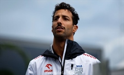 Villeneuve VS Ricciardo, la replica dell'australiano: «Non li degnerò di uno sguardo»