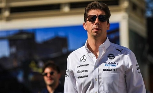 Vowles contro Drive to Survive: «La trattativa con Sainz non è andata come visto in TV»