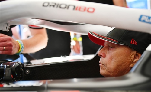 Vuoi assistere ai Test di Formula 1? Bastano solo 7 euro (e un volo per il Giappone) - Vuoi assistere ai Test di Formula 1? Bastano solo 7 euro (e un volo per il Giappone)