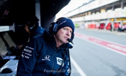 Watson: «Max come Schumi ha salvato la F1. Hamilton è un marchio, Verstappen un pilota»