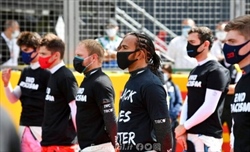 We Race As One, la F1 pone fine al minuto di raccoglimento pre-gara - We Race As One, niente più minuto di raccoglimento pre-gara nel 2022