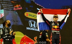Webber: Le cicatrici fra Verstappen ed Hamilton devono essere curate - Webber: Le cicatrici fra Verstappen ed Hamilton devono essere curate