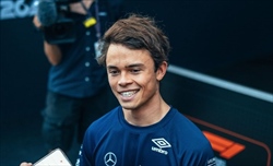 Williams, Alpine e AlphaTauri puntano de Vries. Il pilota conferma: «Ho incontrato Marko» - Williams, Alpine e AlphaTauri puntano de Vries. Il pilota conferma: «Ho incontrato Marko»