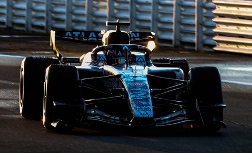 Williams sorprende: la nuova FW48 scende in pista a Silverstone 