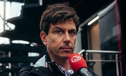 Wolff su Hamilton: È il miglior pilota al mondo, resteremo uniti nel bene e nel male - Wolff