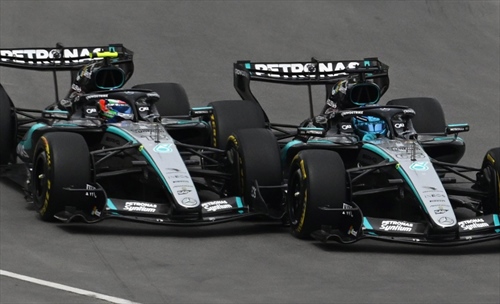 Wolff avverte i suoi: spettacolo sì, ma la Mercedes deve restare unita
