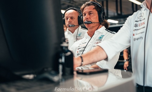 Wolff avverte, la Mercedes deve reagire subito: «Ferrari e Red Bull ci inseguono»