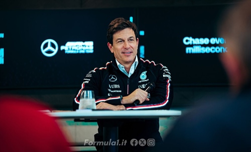 Wolff avverte la Mercedes: «Ferrari insegna, basta un weekend per perdere tutto»
