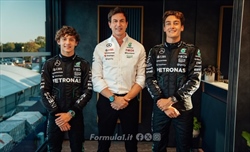 Wolff, il rimpianto per Hamilton, Verstappen e gli errori del passato: «Con Antonelli non succederà»