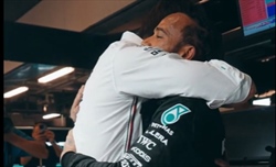Wolff incoraggia Hamilton: «Se non vinceremo è giusto che lo farai tu»