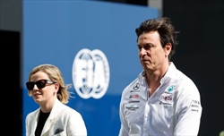 Wolff presenta una denuncia alla FIA: «Il silenzio non assolve dalle responsabilità» - Wolff presenta una denuncia alla FIA: «Il silenzio non assolve dalle responsabilità»