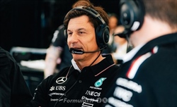 Wolff torna a parlare di Abu Dhabi '21: «Cercai di aiutare Masi. Lewis meritava il titolo» - Wolff torna a parlare di Abu Dhabi '21: «Cercai di aiutare Masi. Lewis meritava il titolo»
