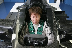 Foto Kamui Kobayashi